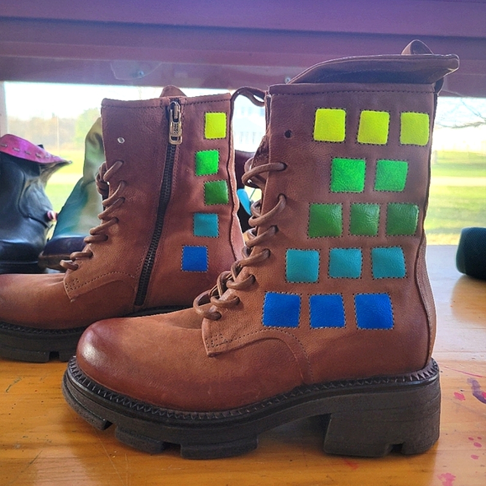 A.S.98 Womens Leather Lockwood Combat Boots, Handpainted OOAK, EU 36/US 5.5-6 - Picture 5 of 13
